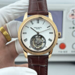 Часы Patek Philippe Tourbillon 42 мм — элегантная модель с безелем Clous de Paris (Watches & Wonders 2025)